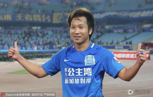 对方惊呼道：八辆车将近五百万，你不是在耍我吧？宋婉婷脱口道：我没那么无聊。